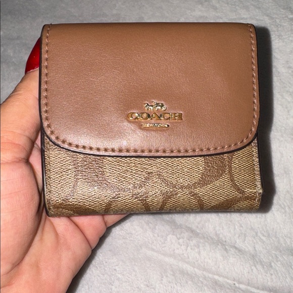 Coach Brown and Tan Signature Compact Coated Canvas and Leather Wallet EUC - Picture 14 of 15